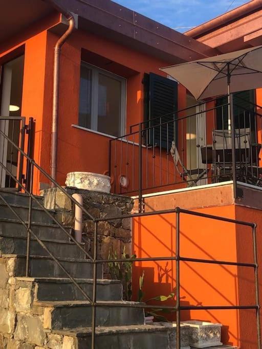 Orangehouse Cinque Terre. Private Parking Villa Riomaggiore Exteriör bild