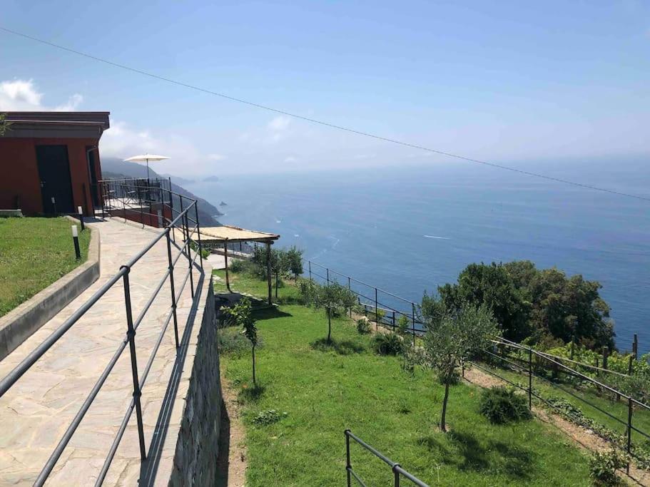 Orangehouse Cinque Terre. Private Parking Villa Riomaggiore Exteriör bild