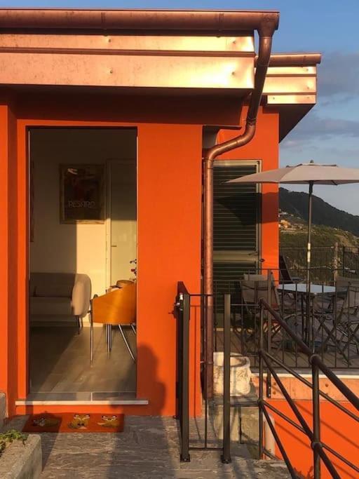 Orangehouse Cinque Terre. Private Parking Villa Riomaggiore Exteriör bild