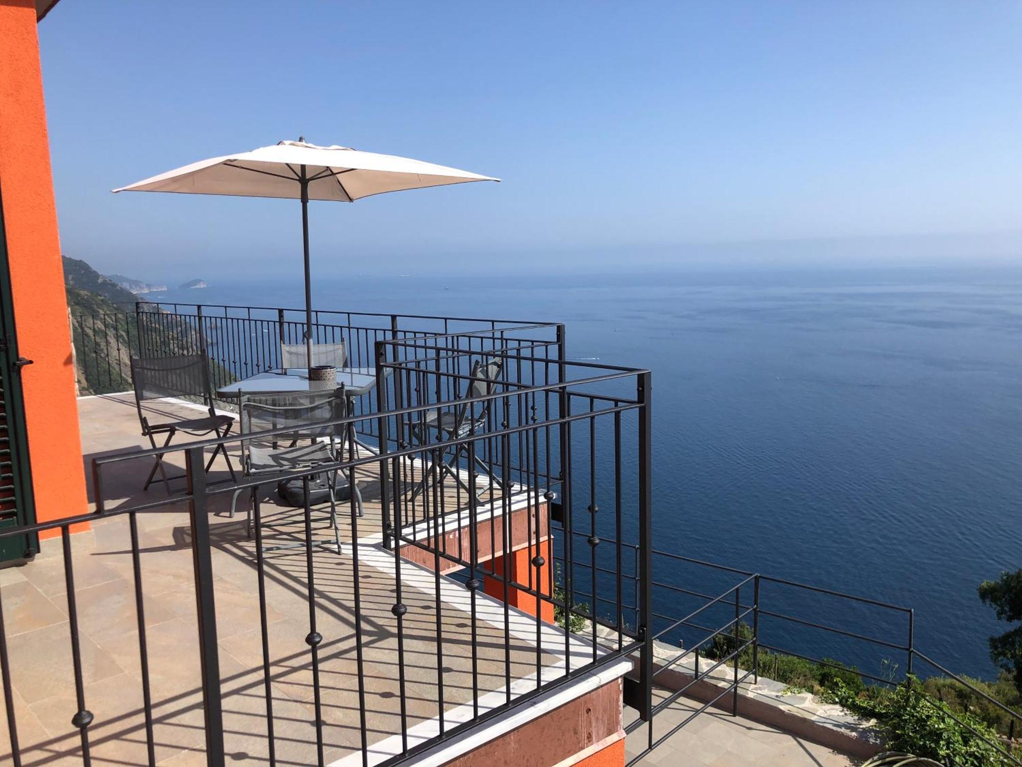 Orangehouse Cinque Terre. Private Parking Villa Riomaggiore Exteriör bild