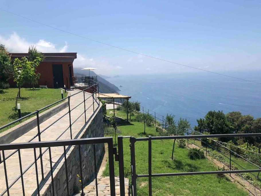Orangehouse Cinque Terre. Private Parking Villa Riomaggiore Exteriör bild